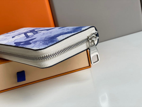 l**is V*t*n zippy wallet