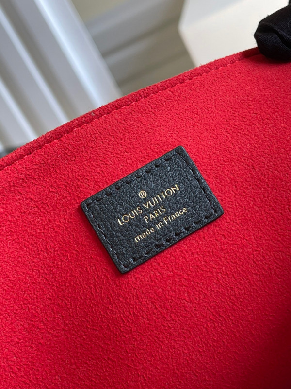 l**is V*t*n lockme shopper