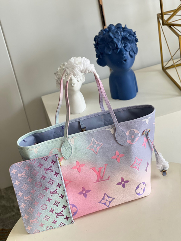 l**is V*t*n neverfull mm