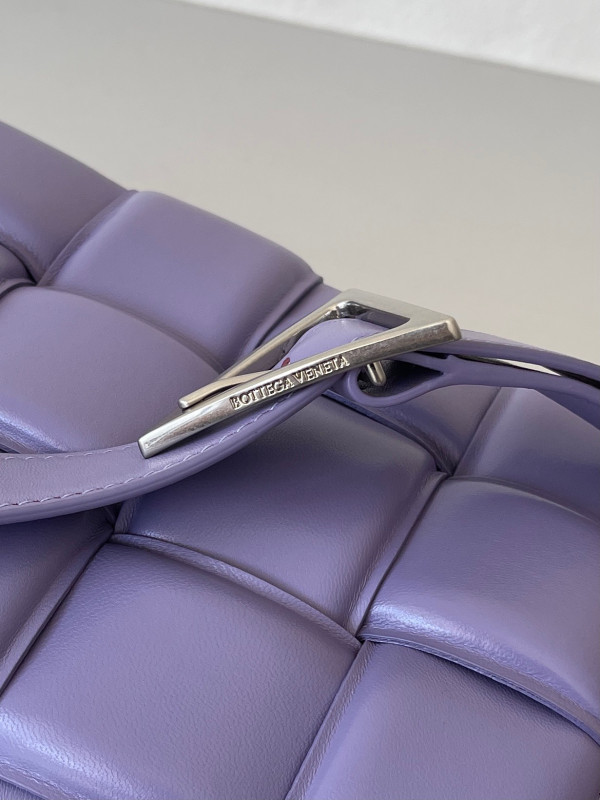 Bo*te*ga ve*ne*ta cassette