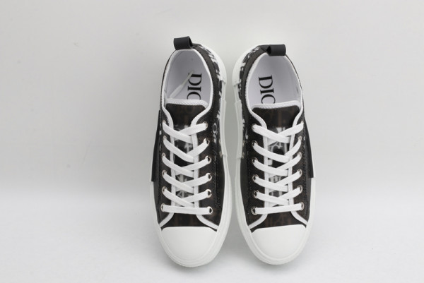 D*or b23 oblique low top sneaker