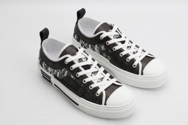 D*or b23 oblique low top sneaker