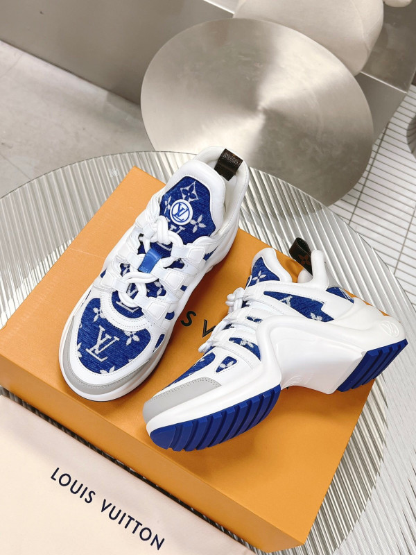 l**is V*t*n archlight sneaker