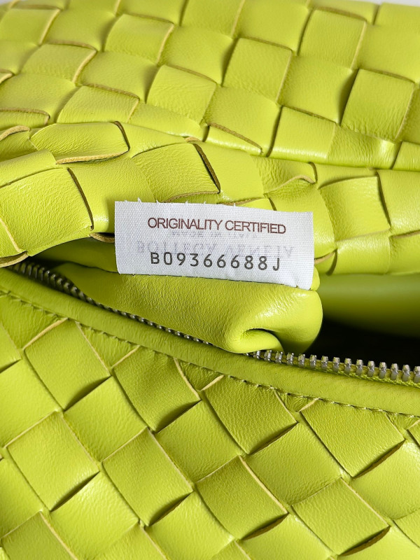 Bo*te*ga ve*ne*ta teen jodie