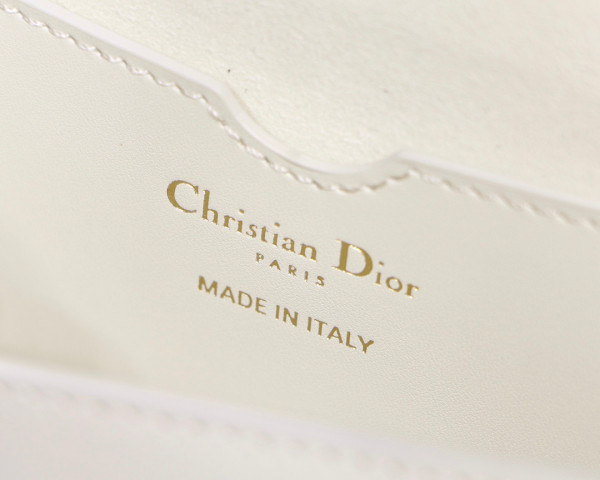 D*or bobby east-west bag