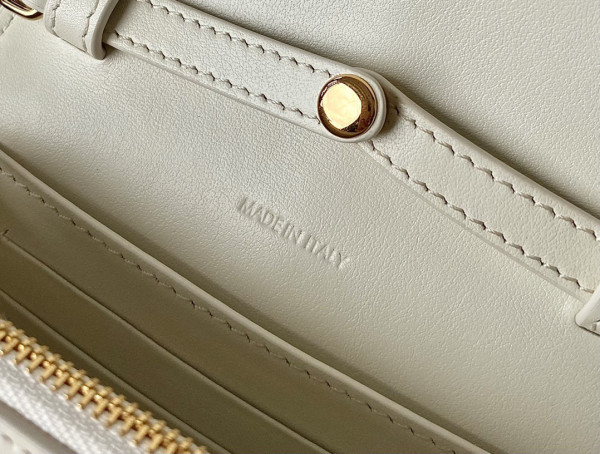 Ce**e small 16 wallet on chain