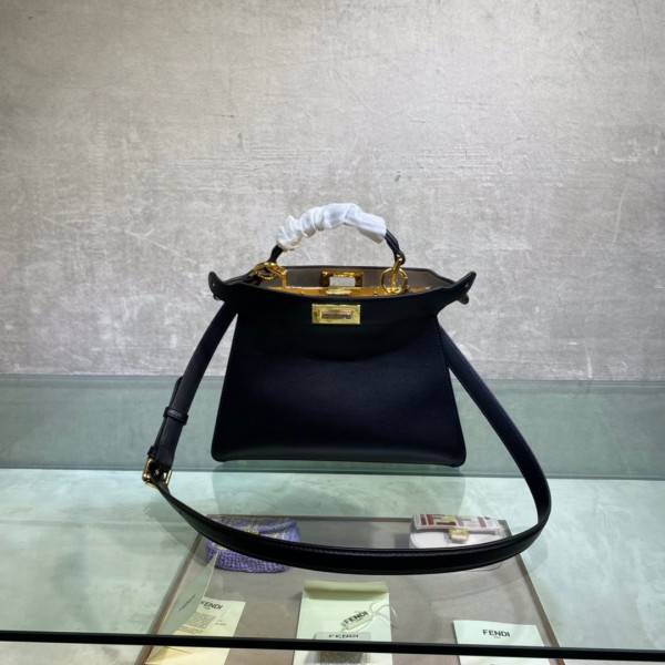 F**di peekaboo iseeu small-27x21x11cm