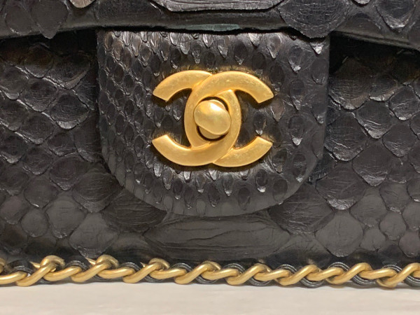 CL MINI FLAP BAG WITH TOP HANDLE