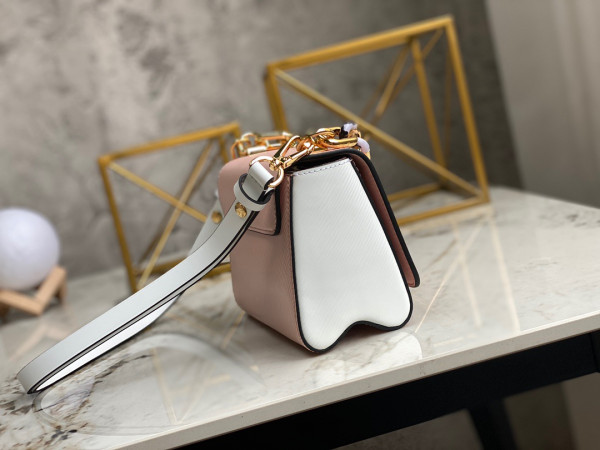 l**is V*t*n twist pm