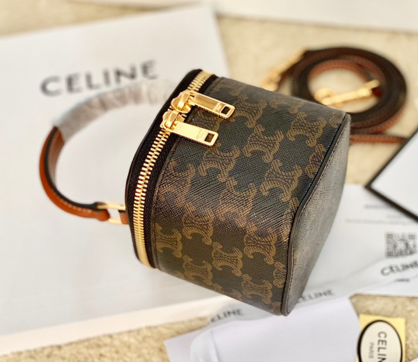 Ce**e mini vanity case in triomphe