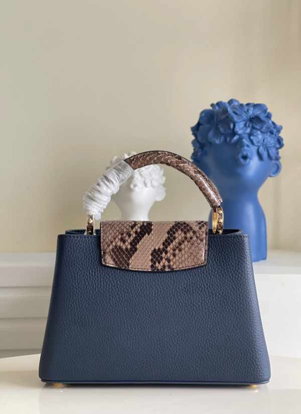 l**is V*t*n capucines bb