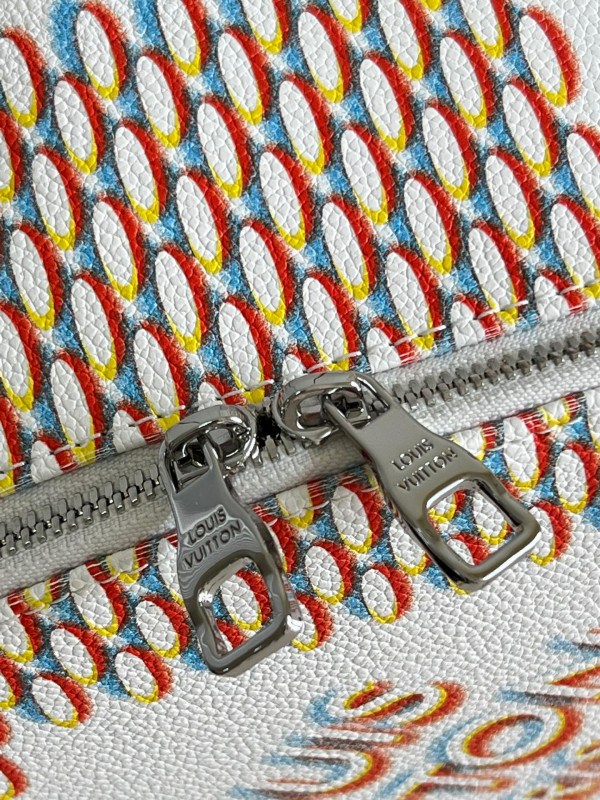 l**is V*t*n racer backpack