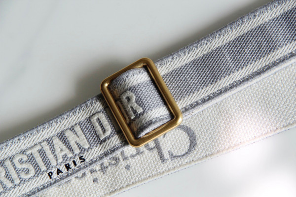 D*or adjustable shoulder strap