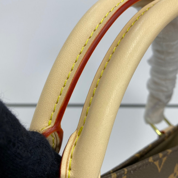 l**is V*t*n sac plat