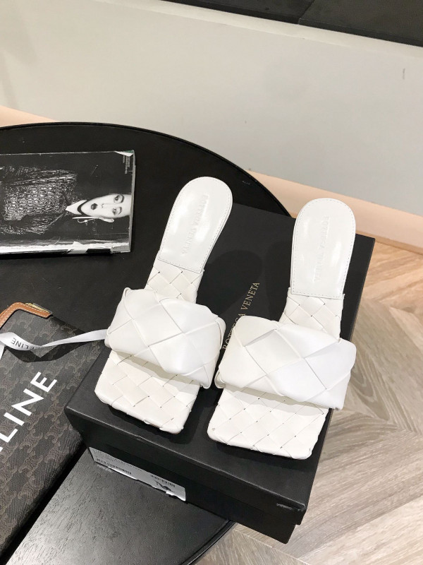 Bo*te*ga ve*ne*ta lido