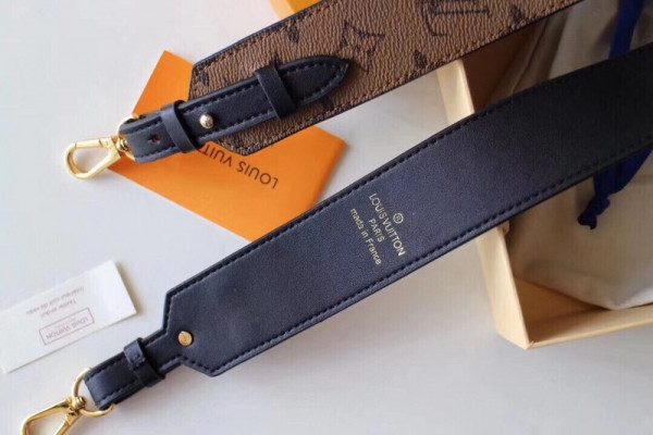 l**is V*t*n bandouliere xl