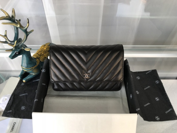 CL Flap Bag Lambskin With Gold / Silver Hardware