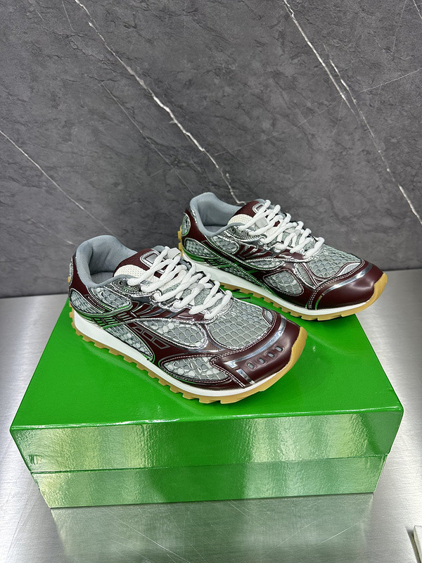 Bo*te*ga ve*ne*ta sneakers