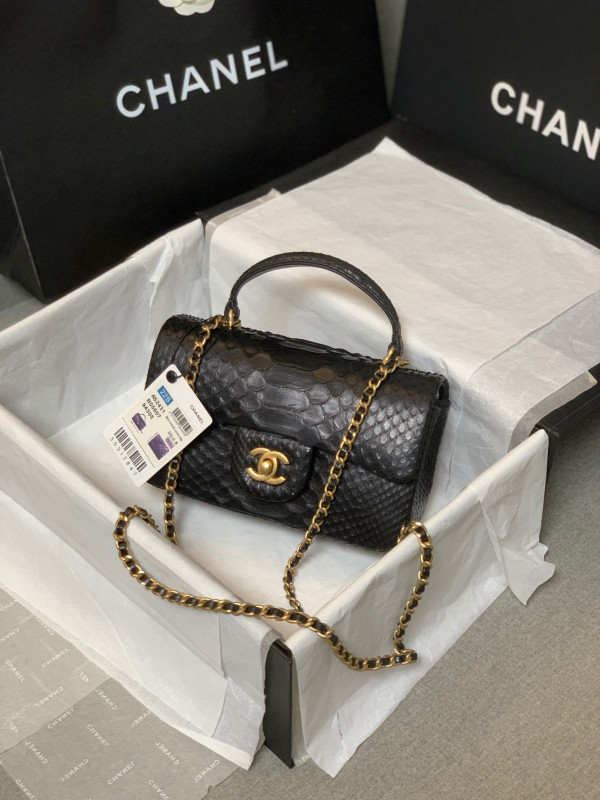 CL MINI FLAP BAG WITH TOP HANDLE