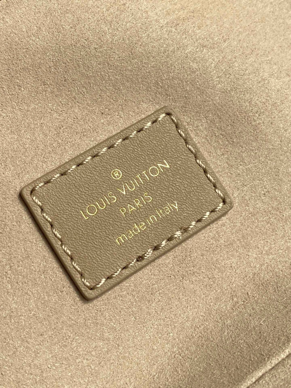 l**is V*t*n vanity pm