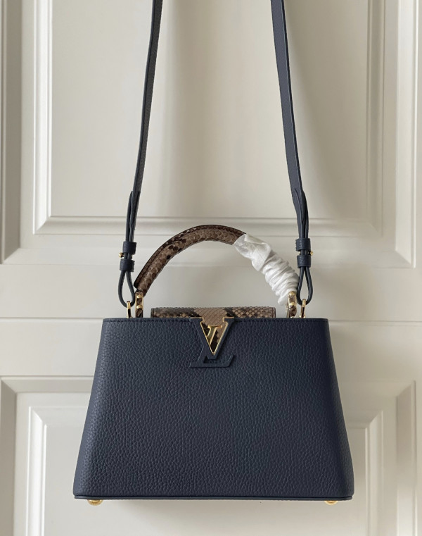 l**is V*t*n capucines bb