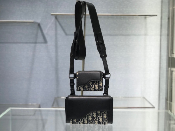 D*or elite shoulder pouch