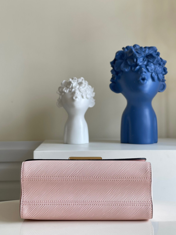 l**is V*t*n twist mm