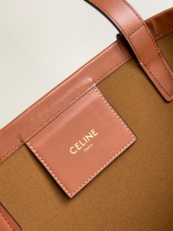 Ce**e medium couffin cuir triomphe