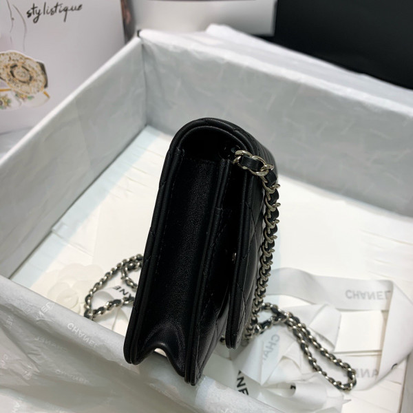 CL CHAIN WALLET LAMBSKIN NEW EDITION