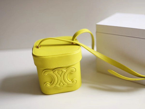 Ce**e small box cuir triomphe