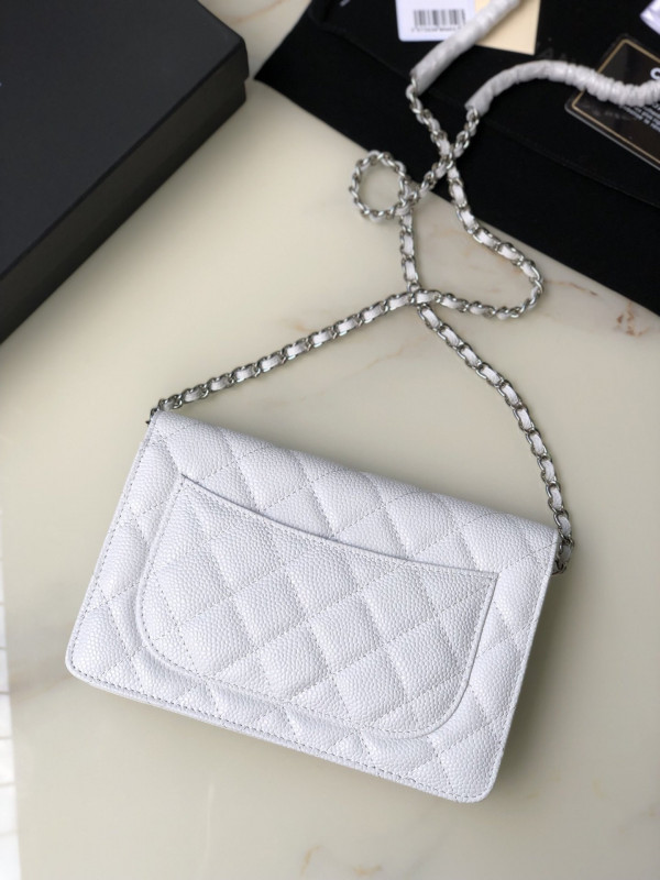 CL CHAIN WALLET CAVIAR