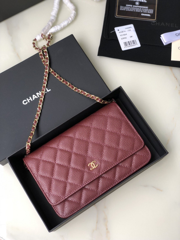 CL CHAIN WALLET CAVIAR