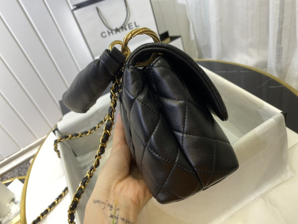 CL FLAP BAG