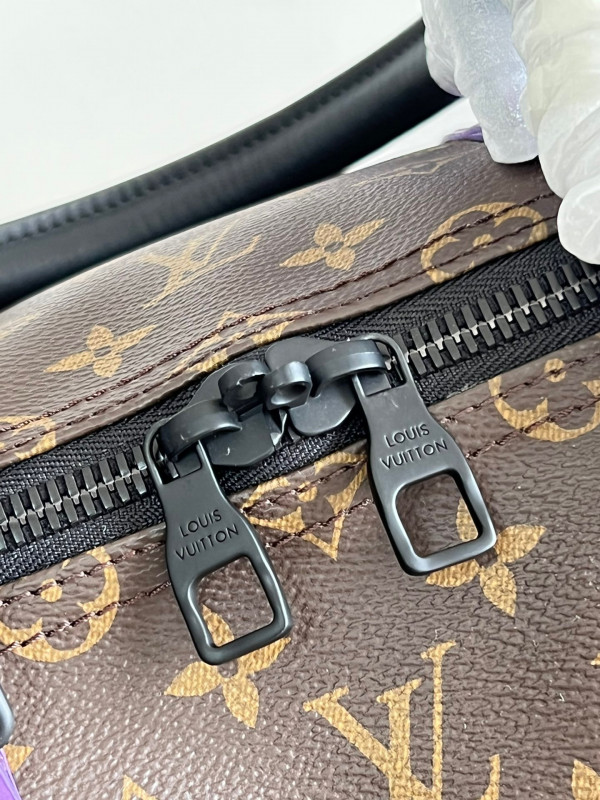l**is V*t*n keepall bandouliÈre 50