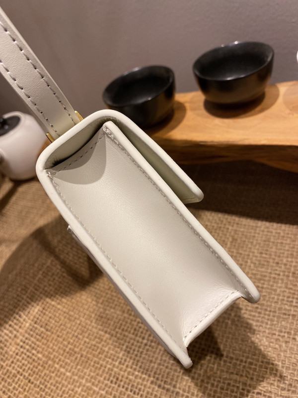 D*or 30 montaigne bag