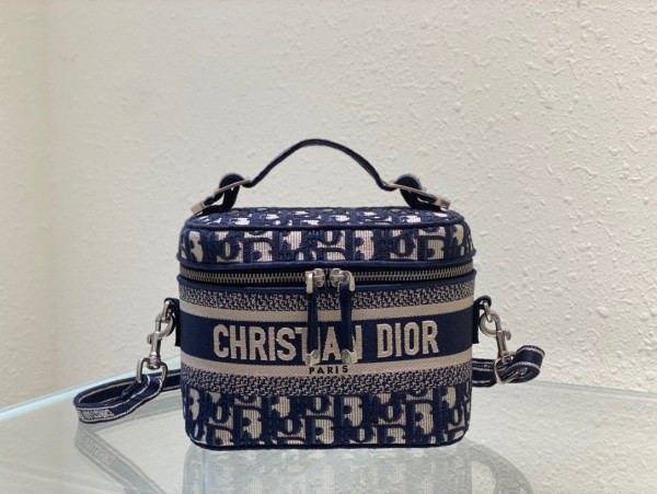 D*or small D*ortravel vanity case-18.5-13-10.5cm