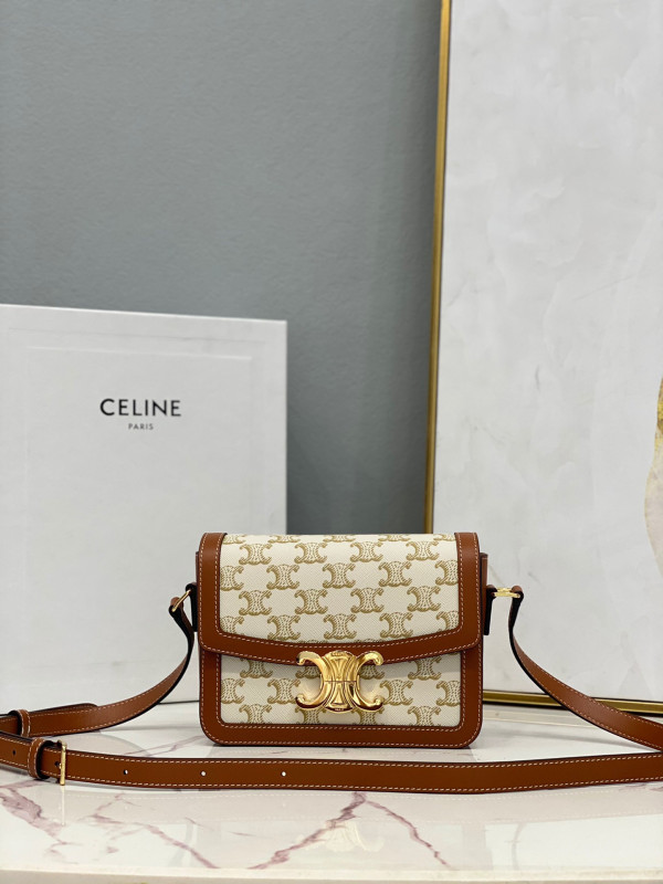 Ce**e teen triomphe bag