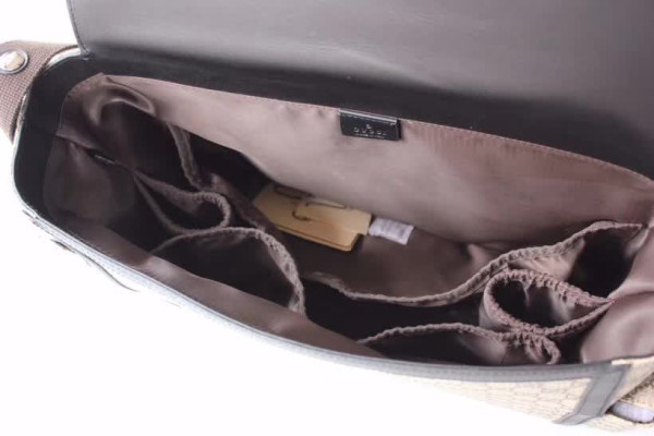 g*u*i gg S*p*e diaper bag