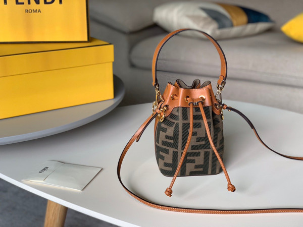 F**di mon tresor-12*18*10cm