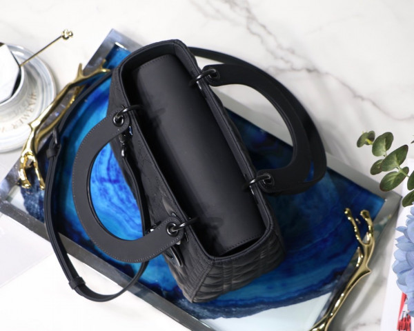 lady D*or ultra matte