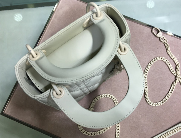 lady D*or ultra matte