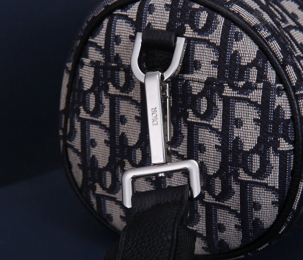 D*or roller messenger bag