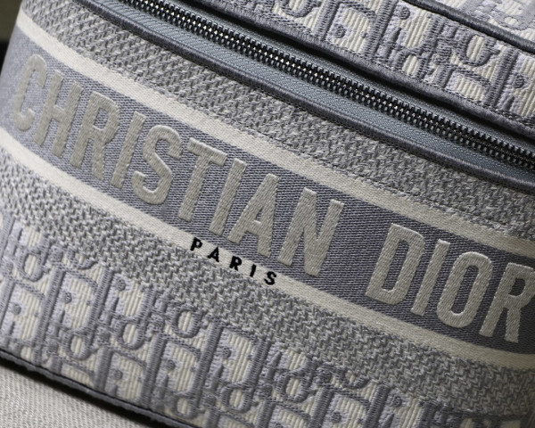 D*or vanity case-24-17-13.5cm