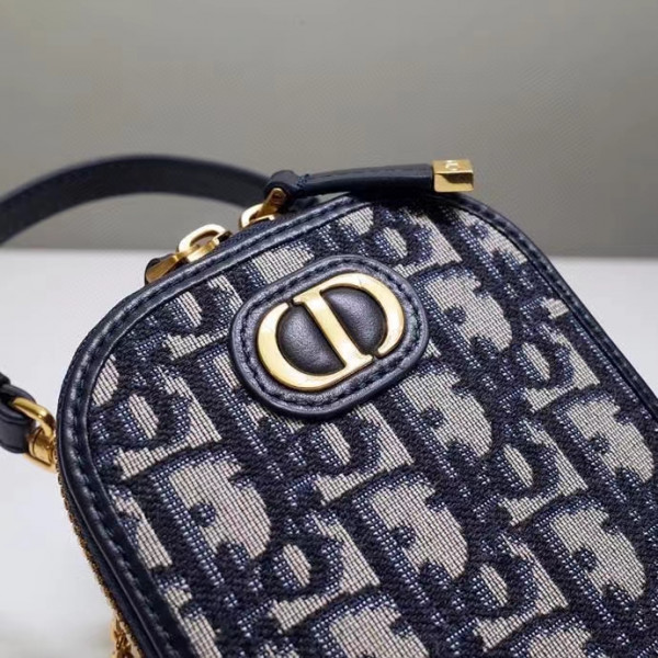 D*or 30 montaigne phone holder