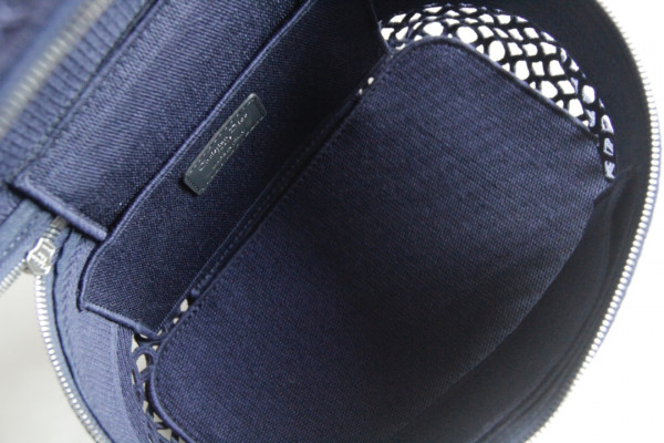 D*or vanity case-24-17-13.5cm