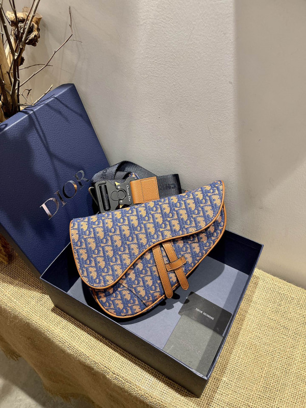 D*or saddle bag