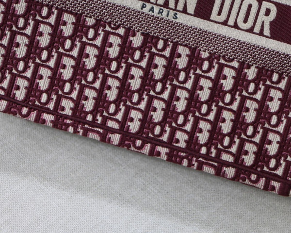 D*or oblique book tote