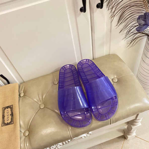 G*u*i slide with G*u*i logo