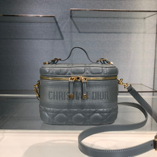 D*or small D*ortravel vanity case-18.5-13-10.5cm