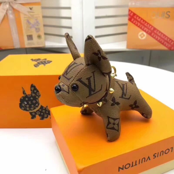 l**is V*t*n kaey chain